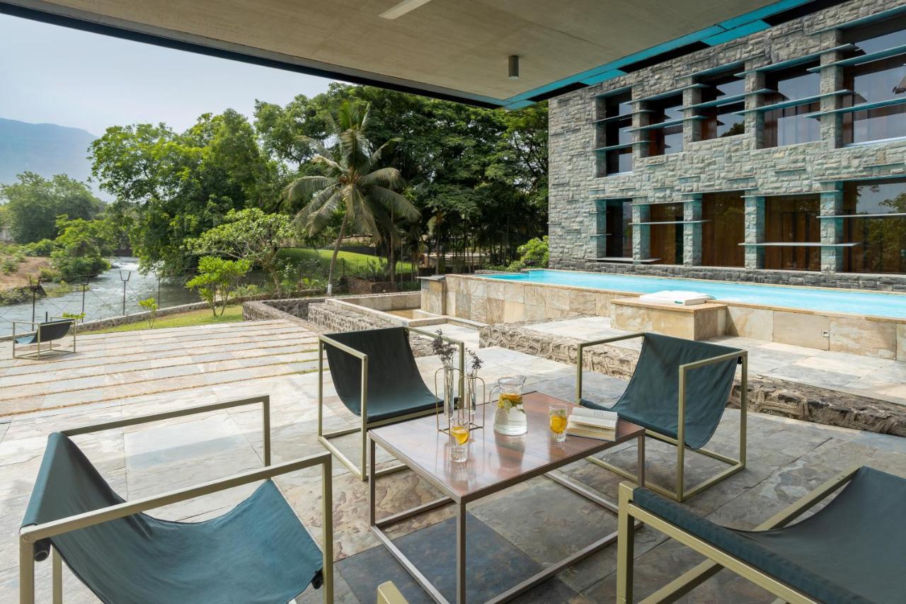 Lohonostays Maharajah House Karjat Exteriér fotografie