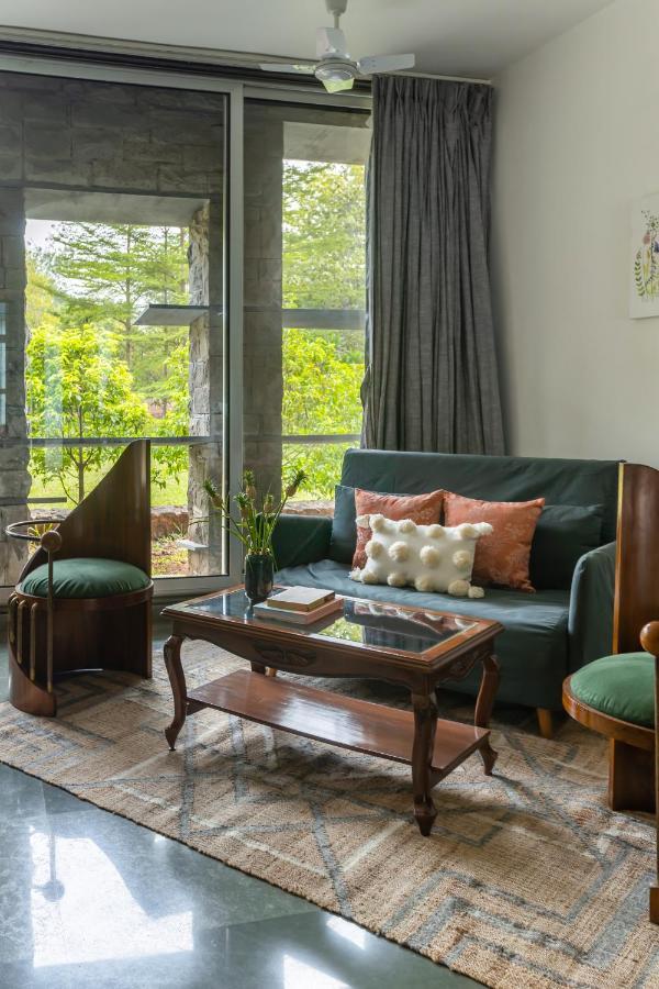 Lohonostays Maharajah House Karjat Exteriér fotografie