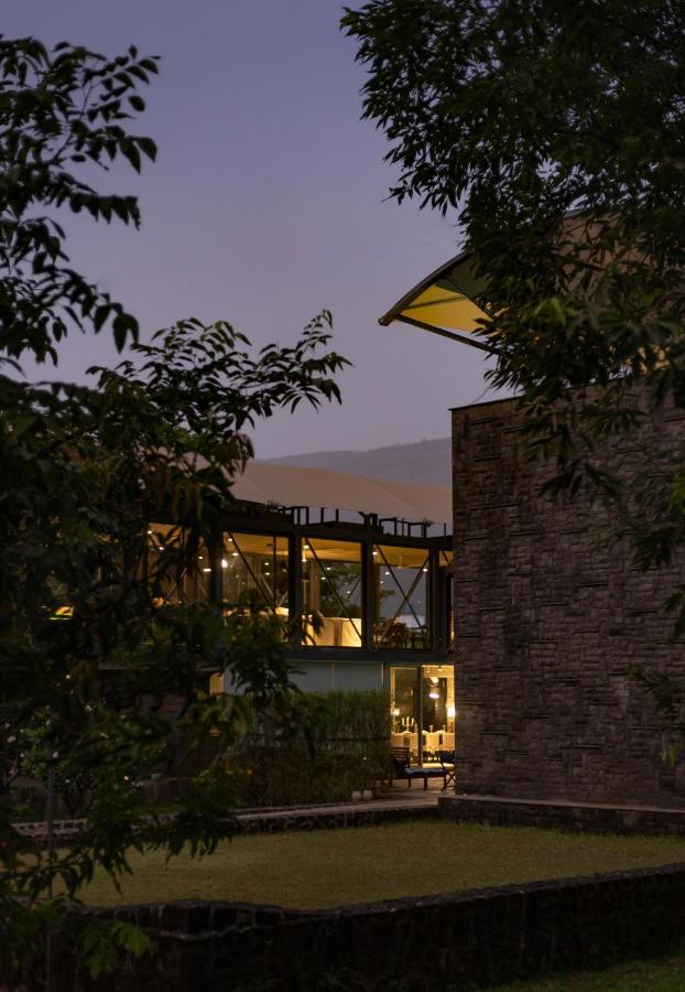 Lohonostays Maharajah House Karjat Exteriér fotografie